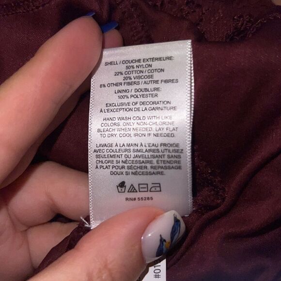 ✨ Express burgundy red Front Slit Lace Sheath Dress✨ - Picture 8 of 8